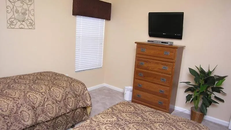 Excutive 6 Bedroom 4 Bath Pool And Orlando