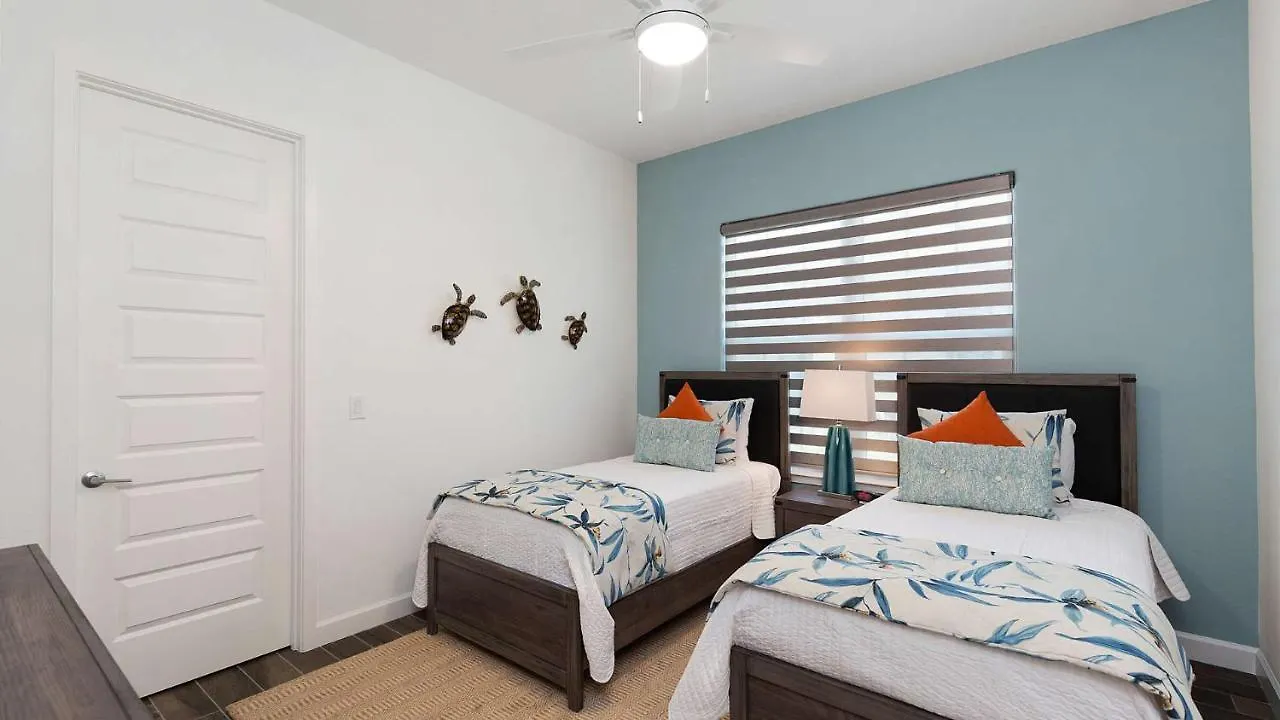 Paradise At Providence - Exclusive 4 Bed Pool Villa Davenport
