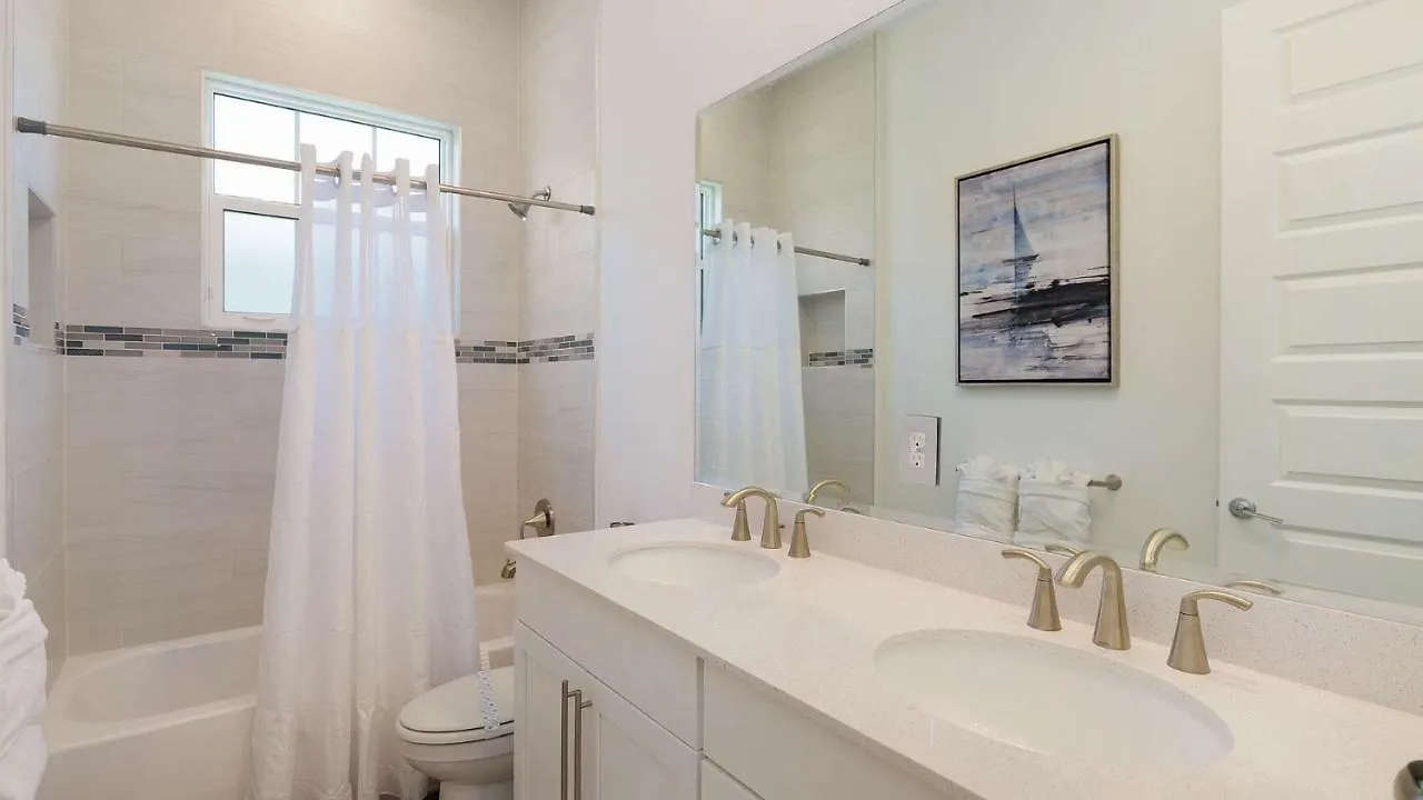 Villa Paradise At Providence - Exclusive 4 Bed Pool Davenport