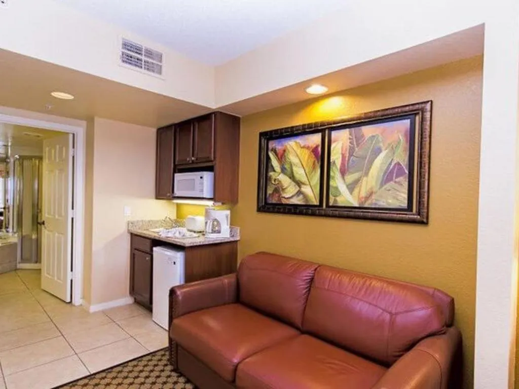 Westgate Lakes And 4*