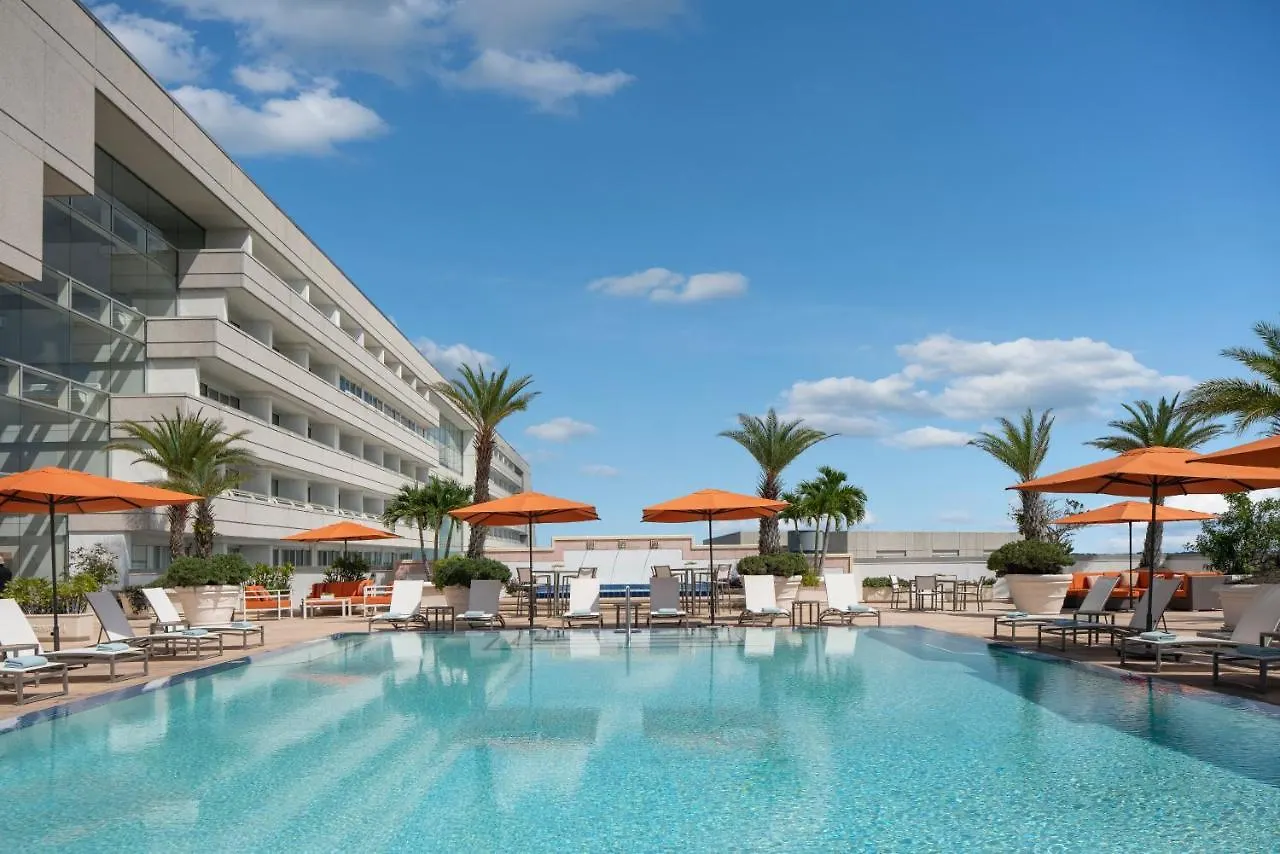 Hotell Hyatt Regency International Airport 4*
