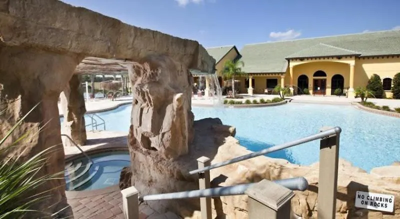 4 Bed 3 Bath Town In The Stunning Paradise Palms