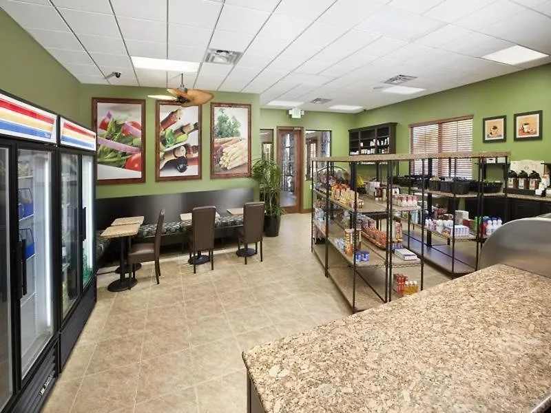 4 Bed 3 Bath Town In The Stunning Paradise Palms *
