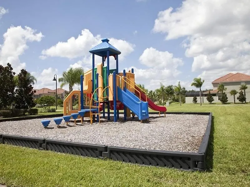 4 Bed 3 Bath Town In The Stunning Paradise Palms *