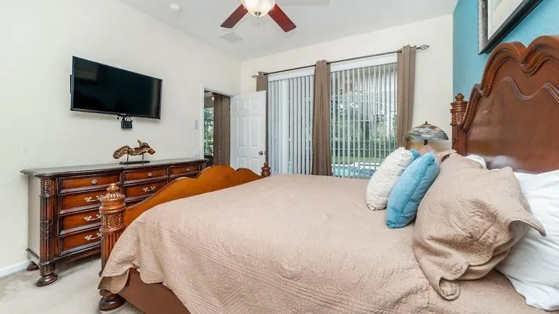 Dom wakacyjny 1 Mile To 4 Bedroom 4 Bath Pool In The Windsor Hills Orlando