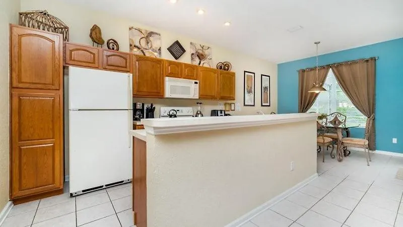 1 Mile To 4 Bedroom 4 Bath Pool In The Windsor Hills *