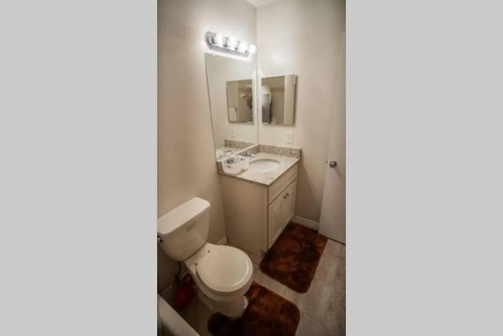 بيت للعطل Spacious Home, Close To Attractions, Sleeps 4