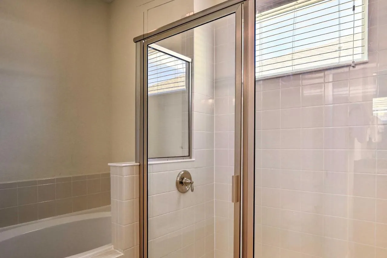 Spacious Kissimmee Vacation With Private Pool!