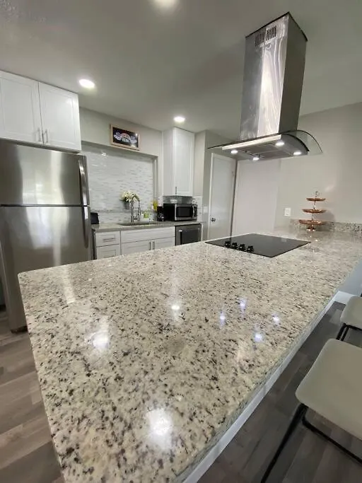Modern And Stylish 10 Minutes From Mco Airport *