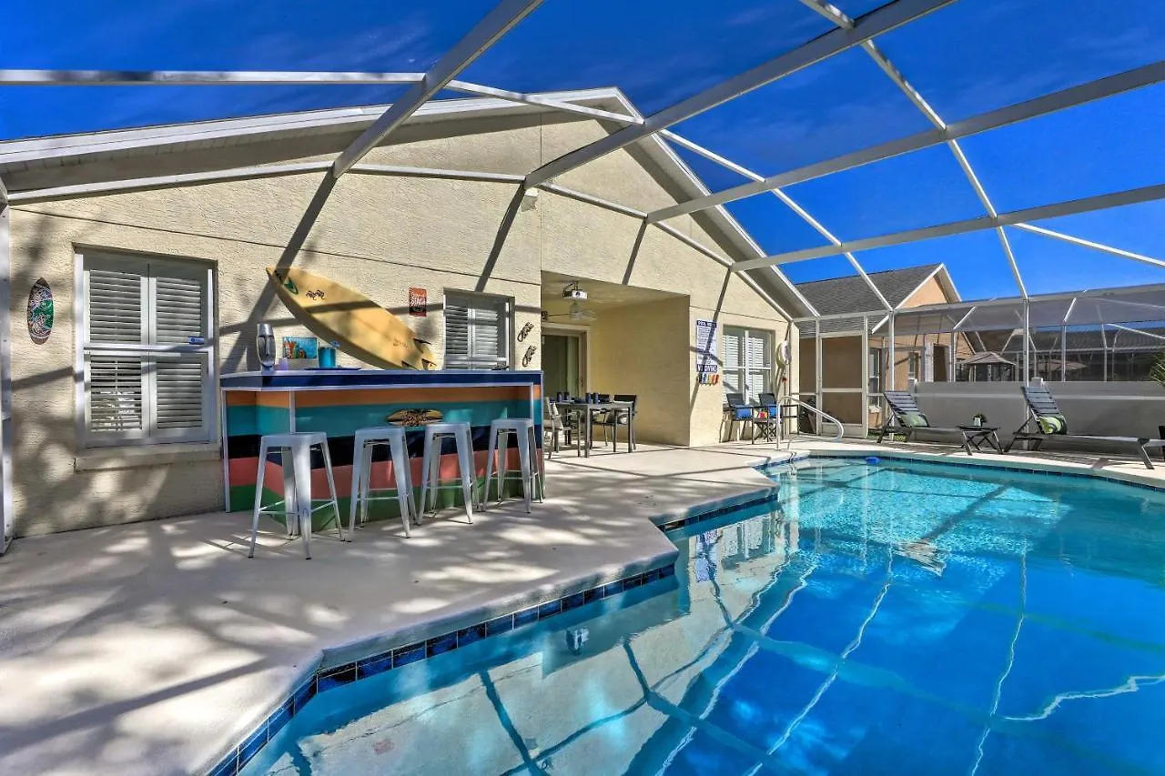 With Theater, Bar And Poolside Cinema! Four Corners