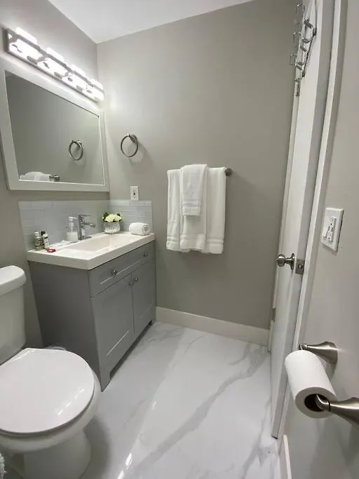 Modern And Stylish 10 Minutes From Mco Airport Orlando