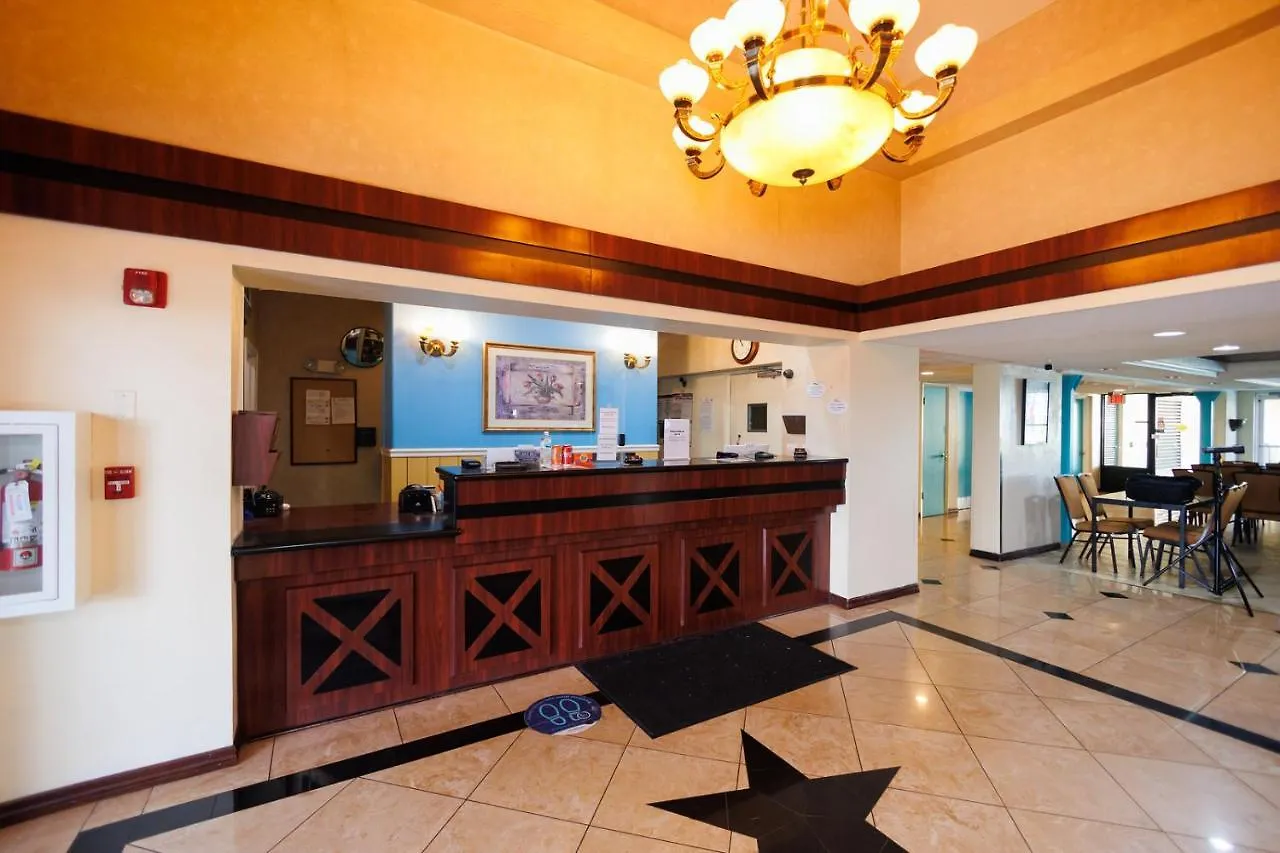 Hotel Garnet & Suites,