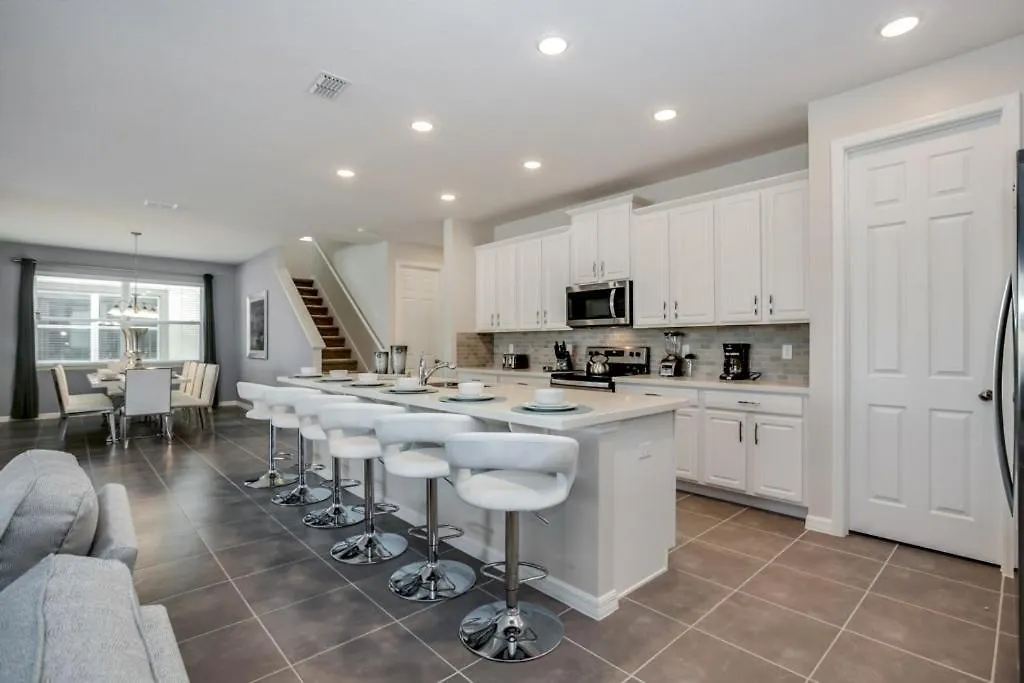 Darth's Manor 9 Bed 6 Bath Huge Solara *