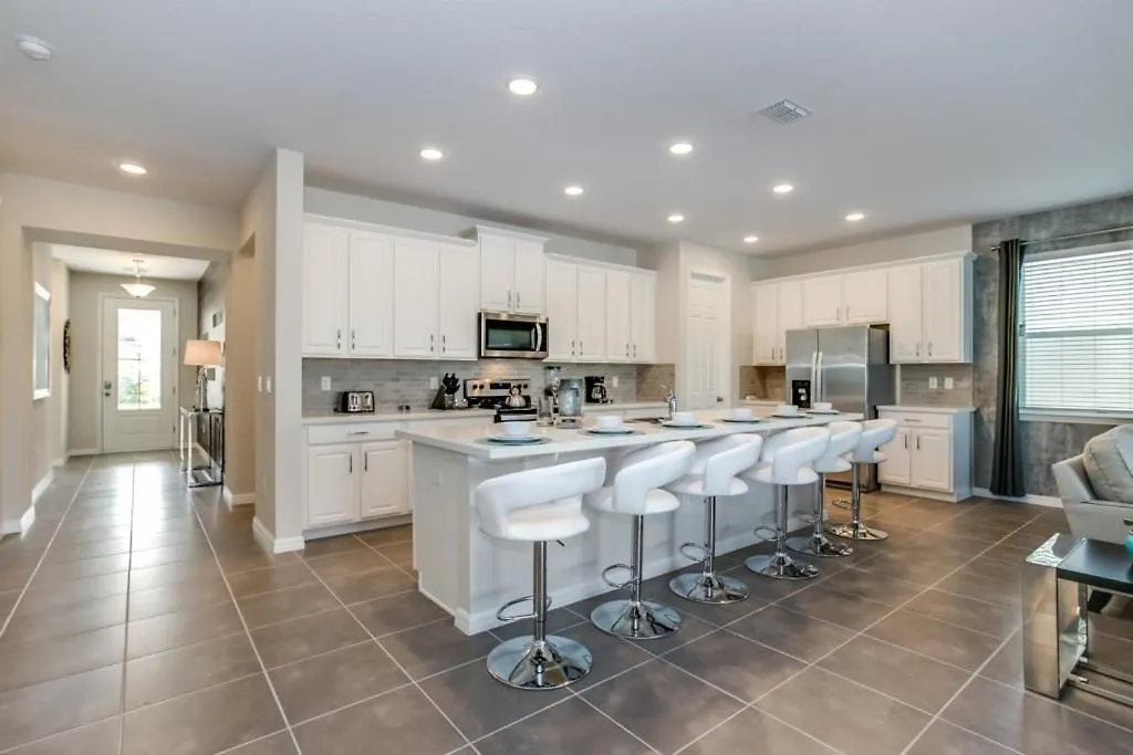 Darth's Manor 9 Bed 6 Bath Huge Solara Orlando