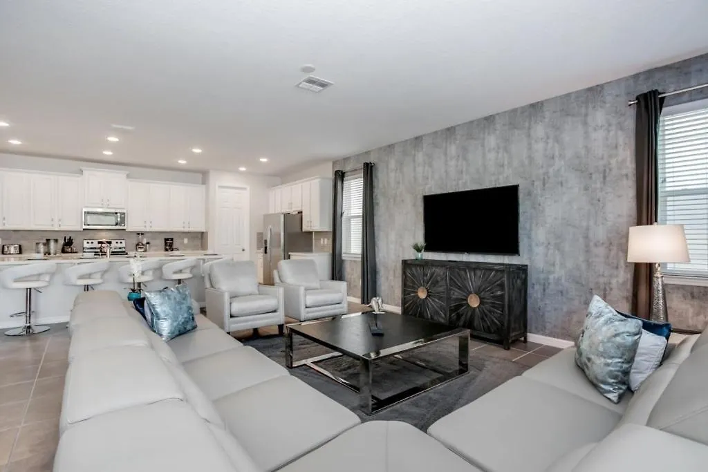Darth's Manor 9 Bed 6 Bath Huge Solara Vila