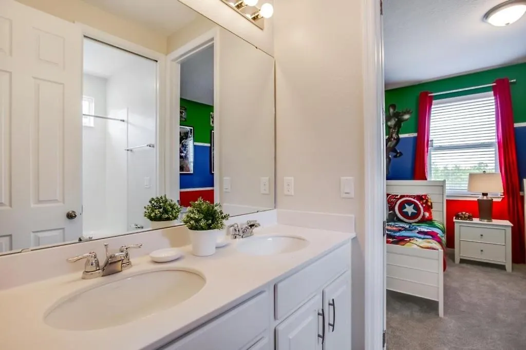 Darth's Manor 9 Bed 6 Bath Huge Solara Vila