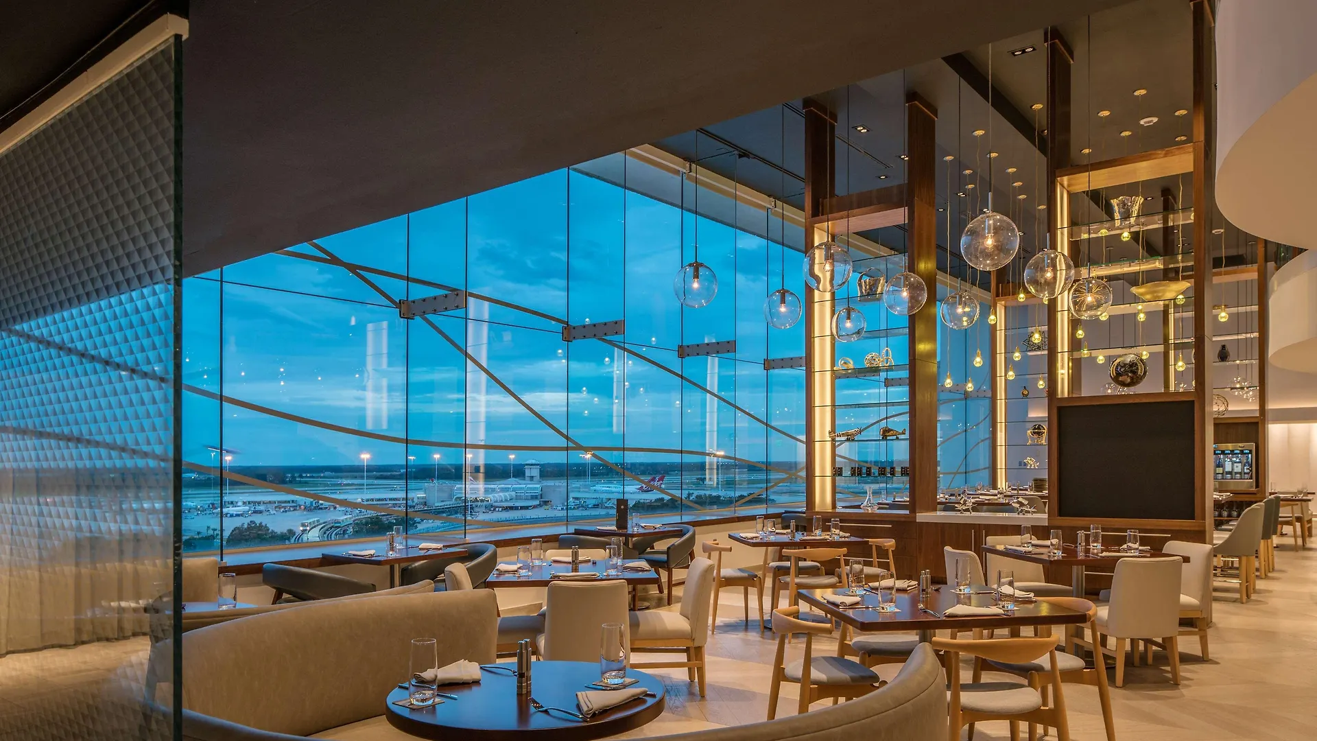 Hyatt Regency International Airport Hotell