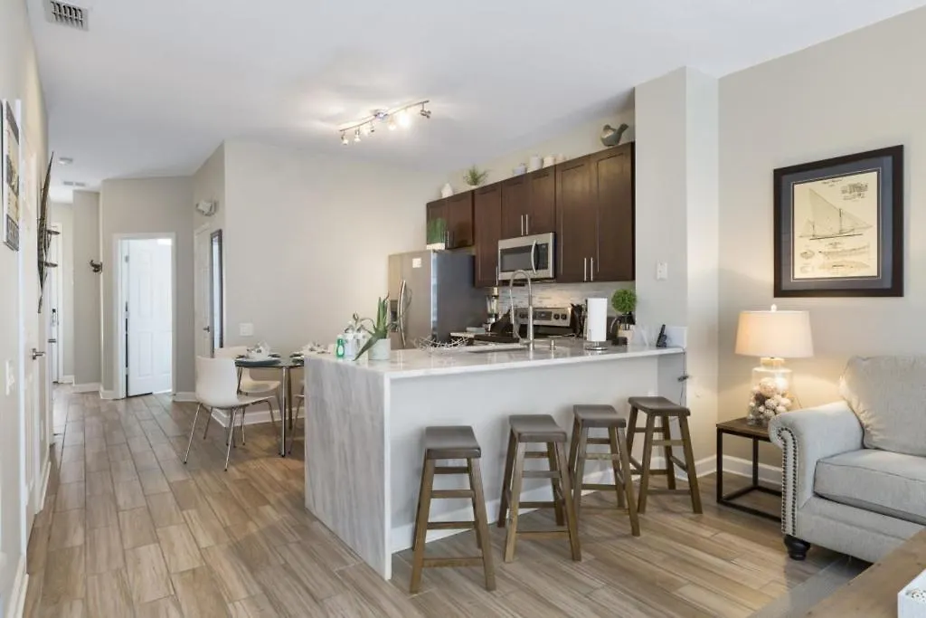 Encantada - Windsor Palms 公寓 *