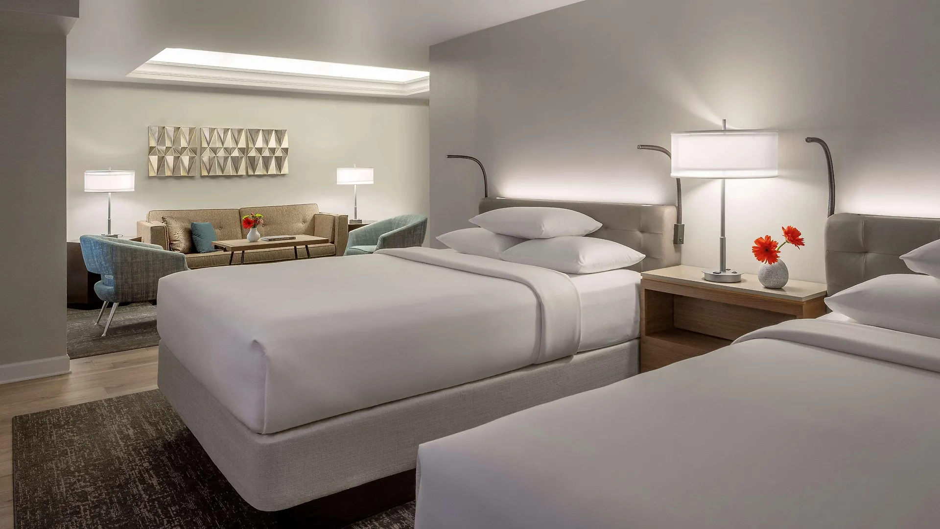 Hotell Hyatt Regency International Airport 4*