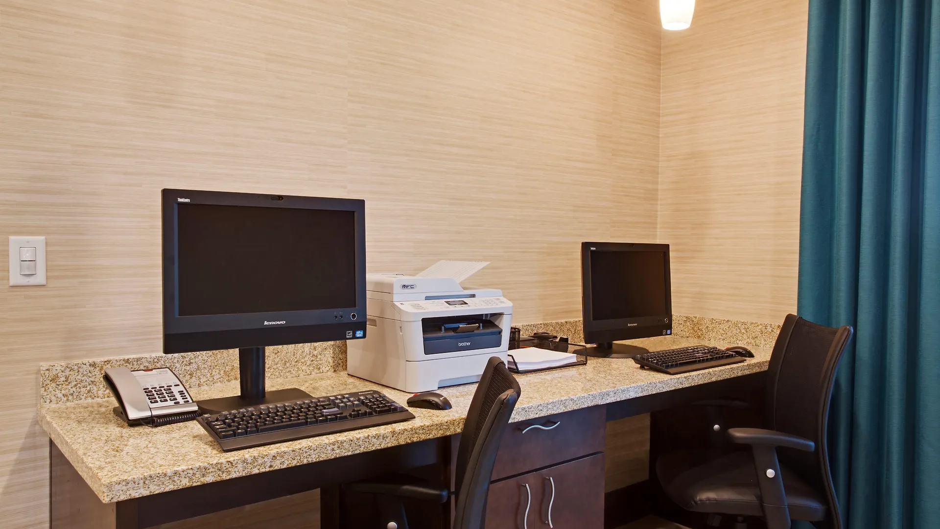 Express & Orlando East-ucf Area By Ihg 2*