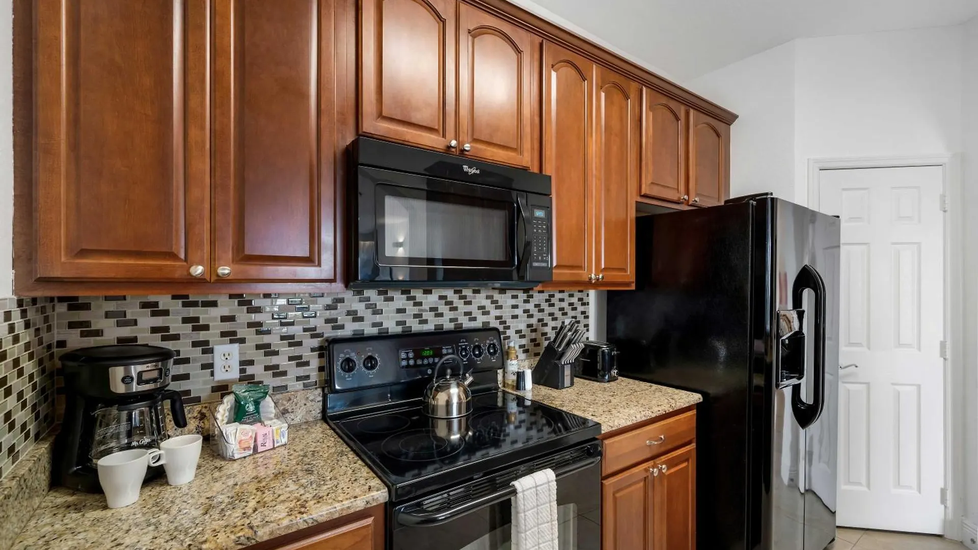 Updated Near Conv Ctr, I-drive & Universal Appartement