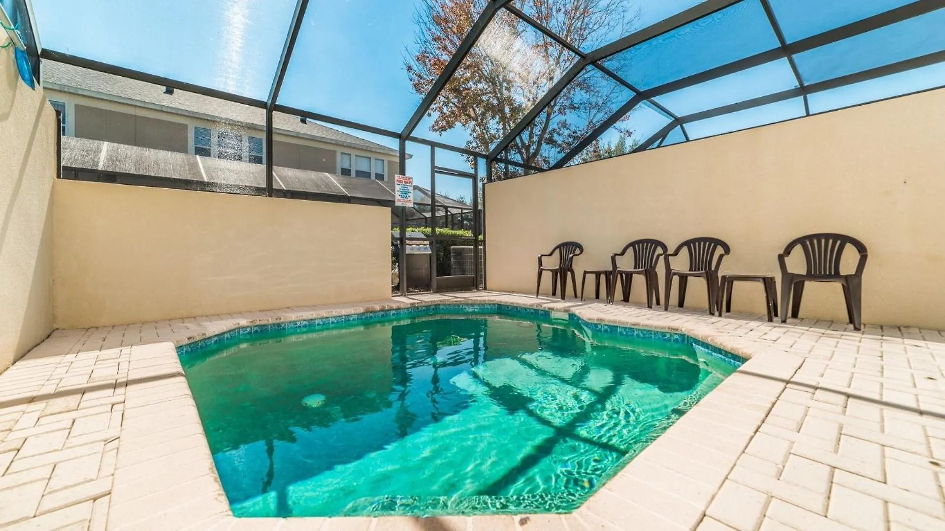 The Pool Shack Holiday home