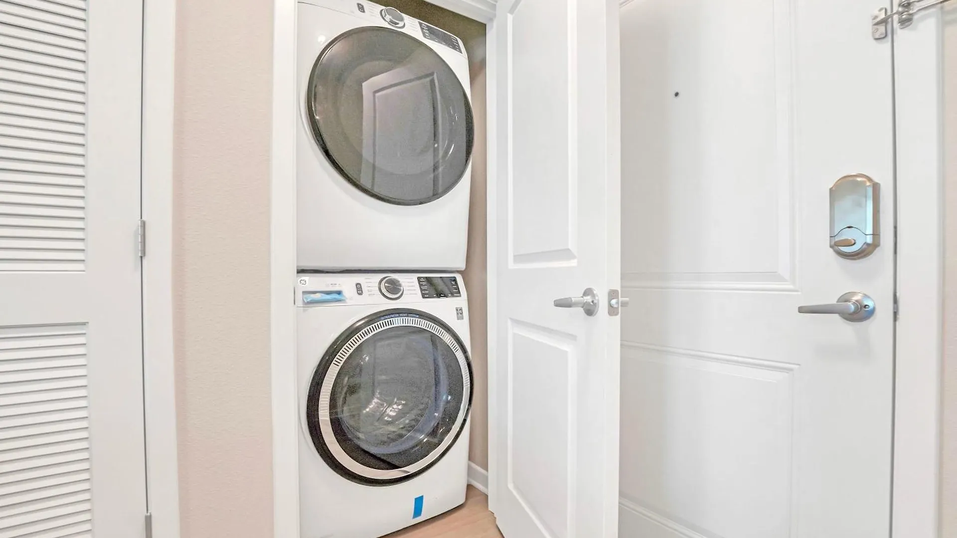 Upscale 3br - Family - Pool And Hot Tub! *