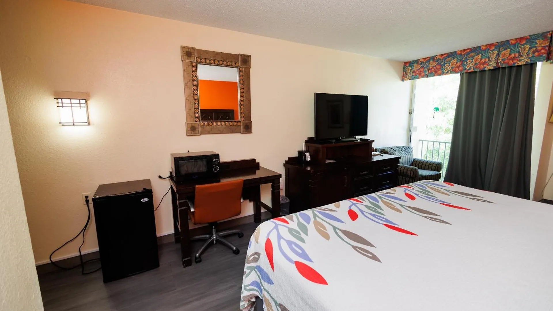 Hotel Garnet & Suites, Orlando