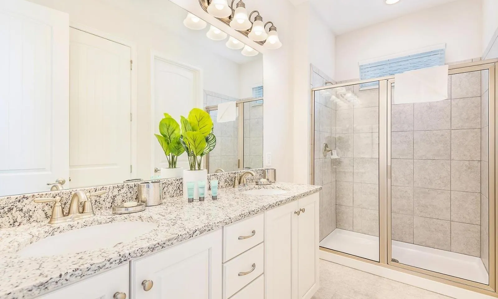 Tatil Evi Chic 4 Bdrm With Gaming Loft At Encore Orlando