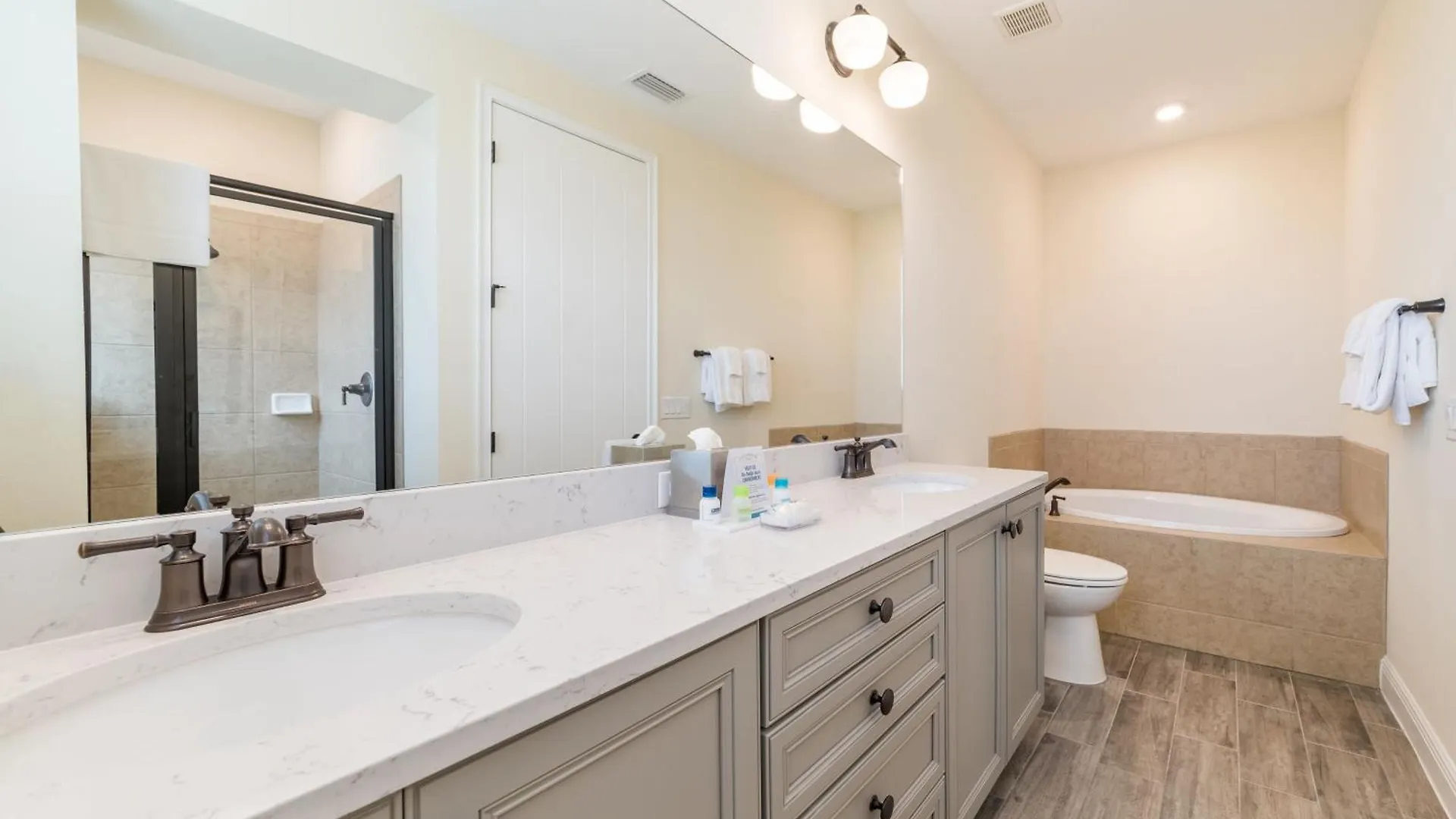 Bon Voyage With Private Pool Near With Margaritaville Access - 8045su Orlando