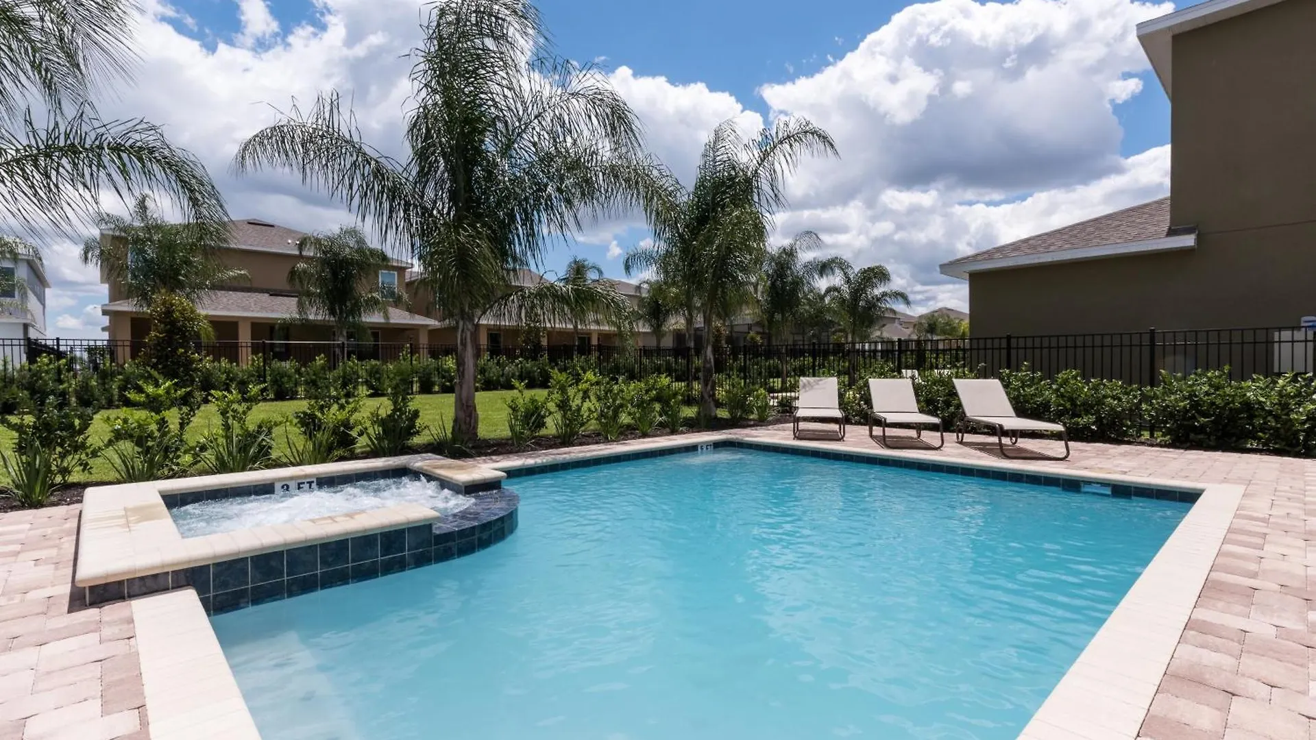 Welcoming Near With Water Park Access By Rentyl - 761l Villa