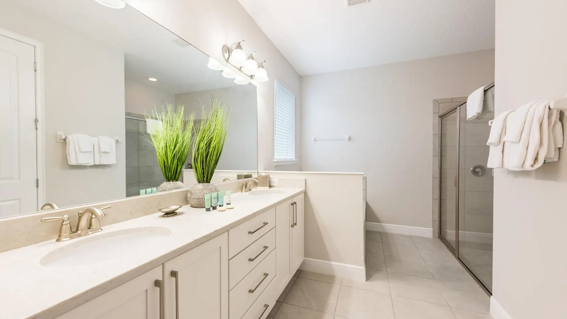 Gorgeous With Loft Area & Themed Near By Rentyl - 7687f Orlando