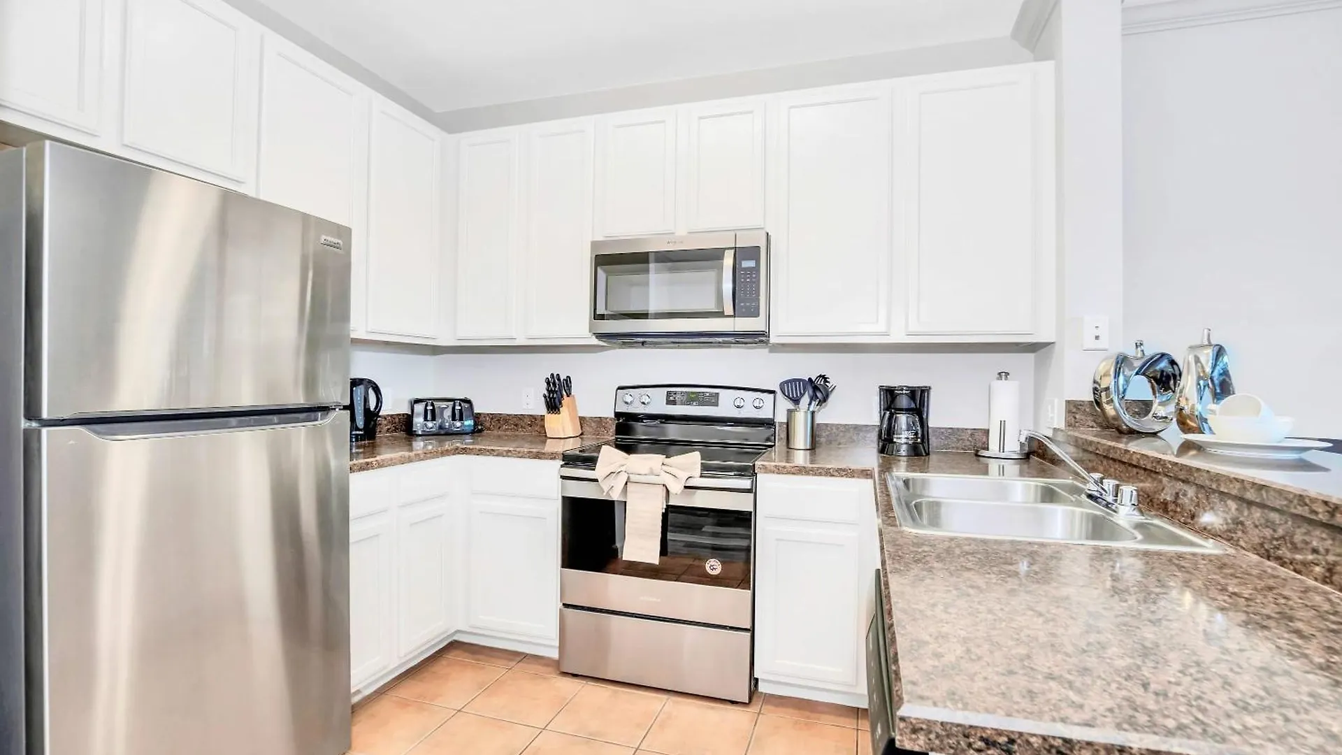 Upscale 3br Near - Pool And Hot Tub! 度假居