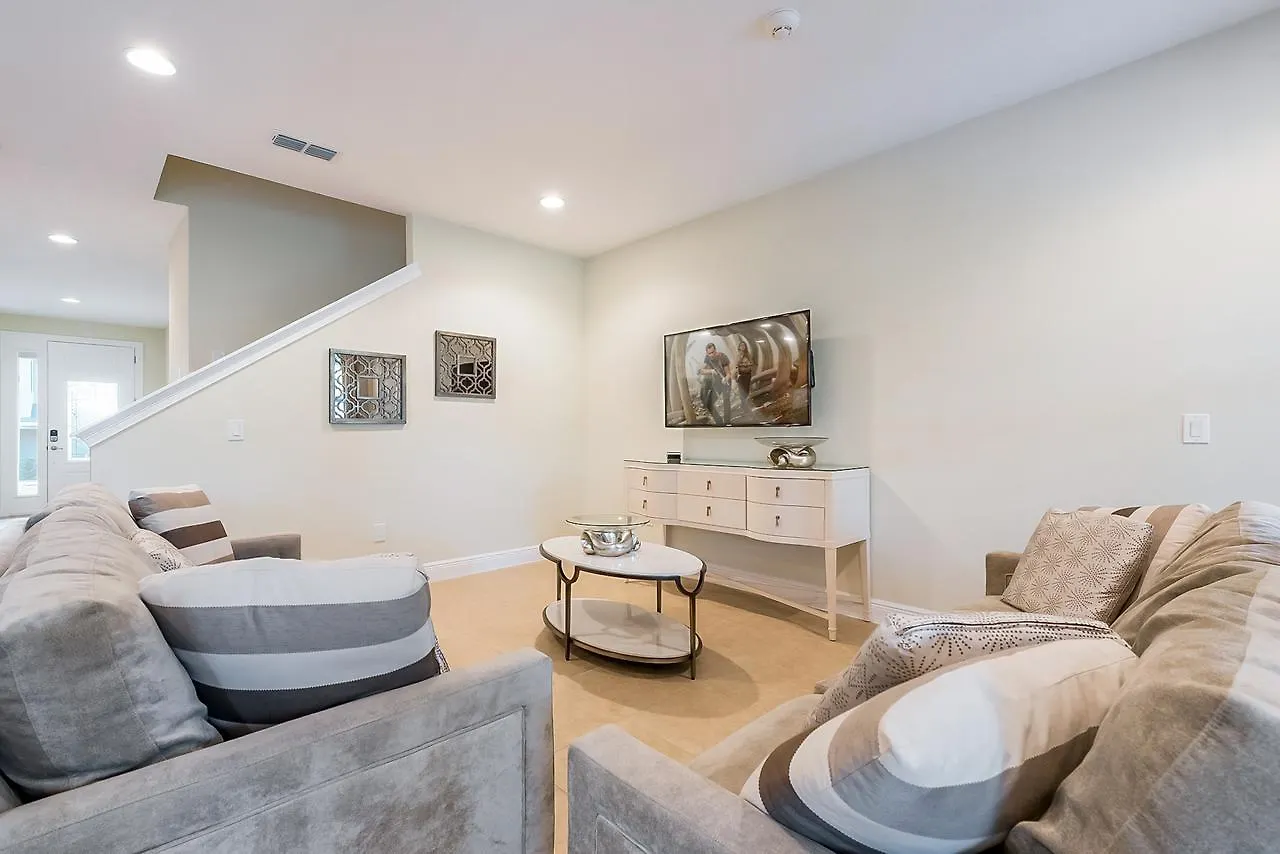 Welcoming Near With Water Park Access By Rentyl - 761l Villa *