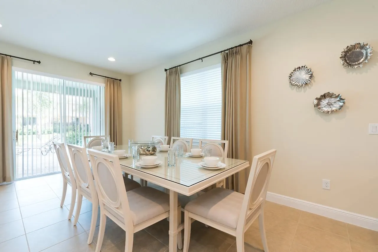 Welcoming Near With Water Park Access By Rentyl - 761l Villa