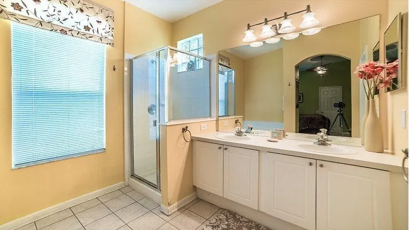 Lovely 4 Bedroom 3 Bath Pool In Gated * أورلاندو