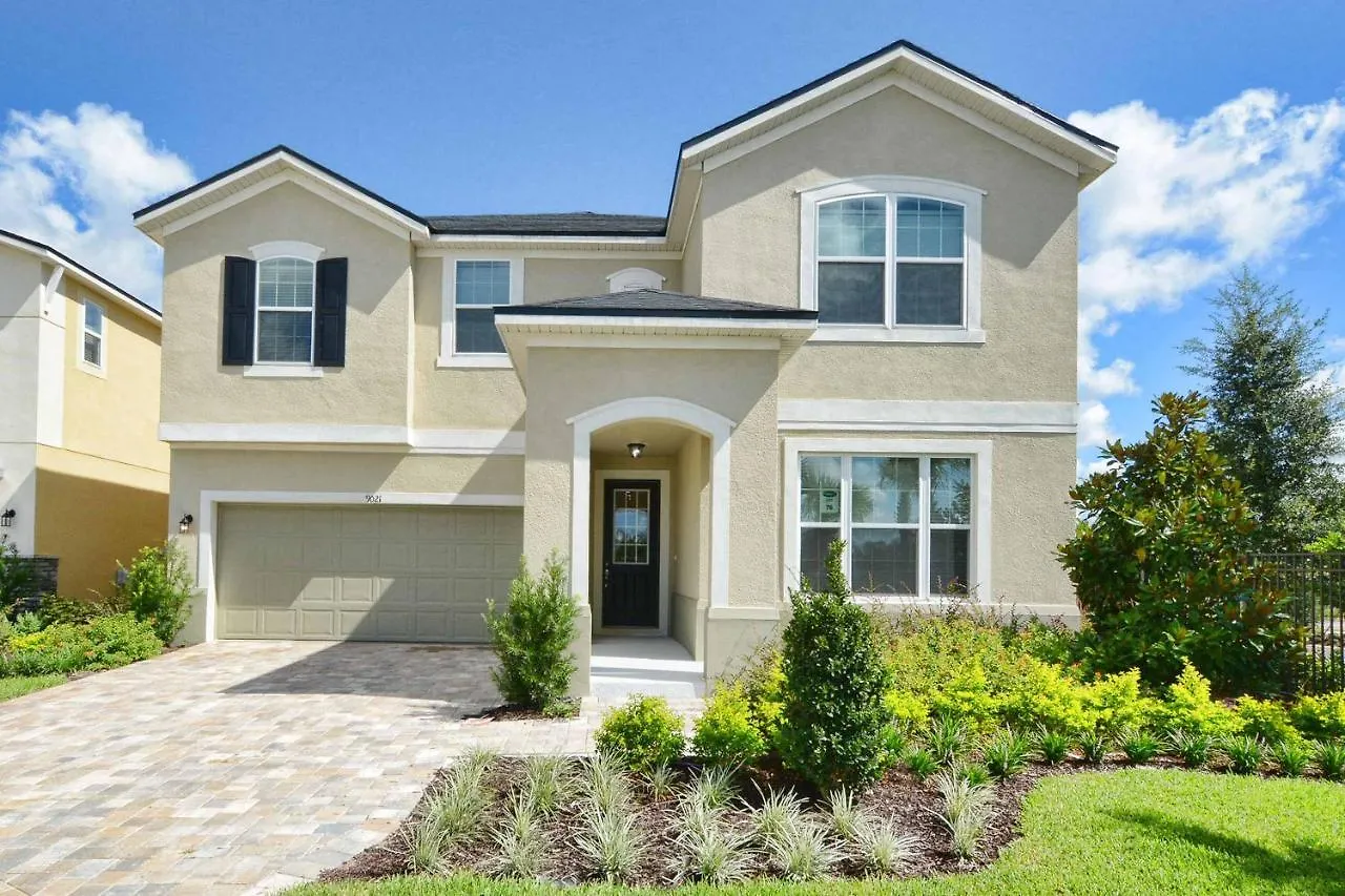 Solara - 9 Bedrooms House W/pool-8100sa *