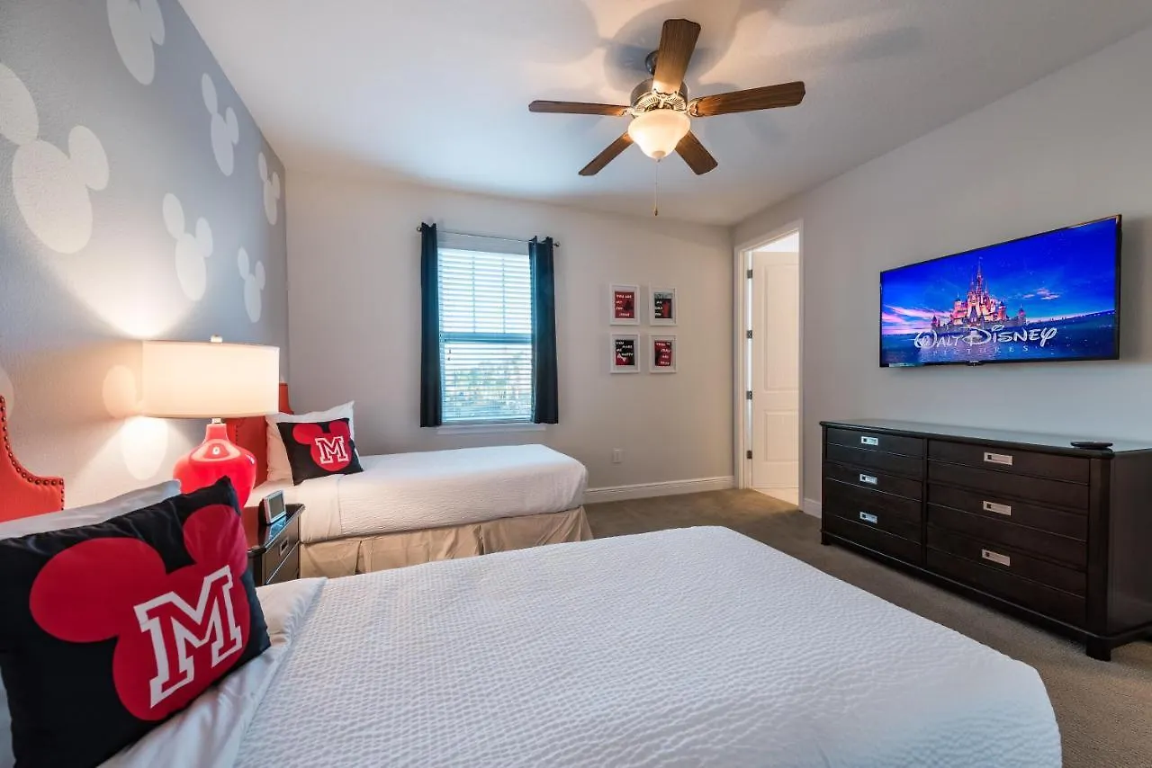 Beautiful Near By Rentyl With Private Pool, Media Room, Game & Amenities - 210c אורלנדו
