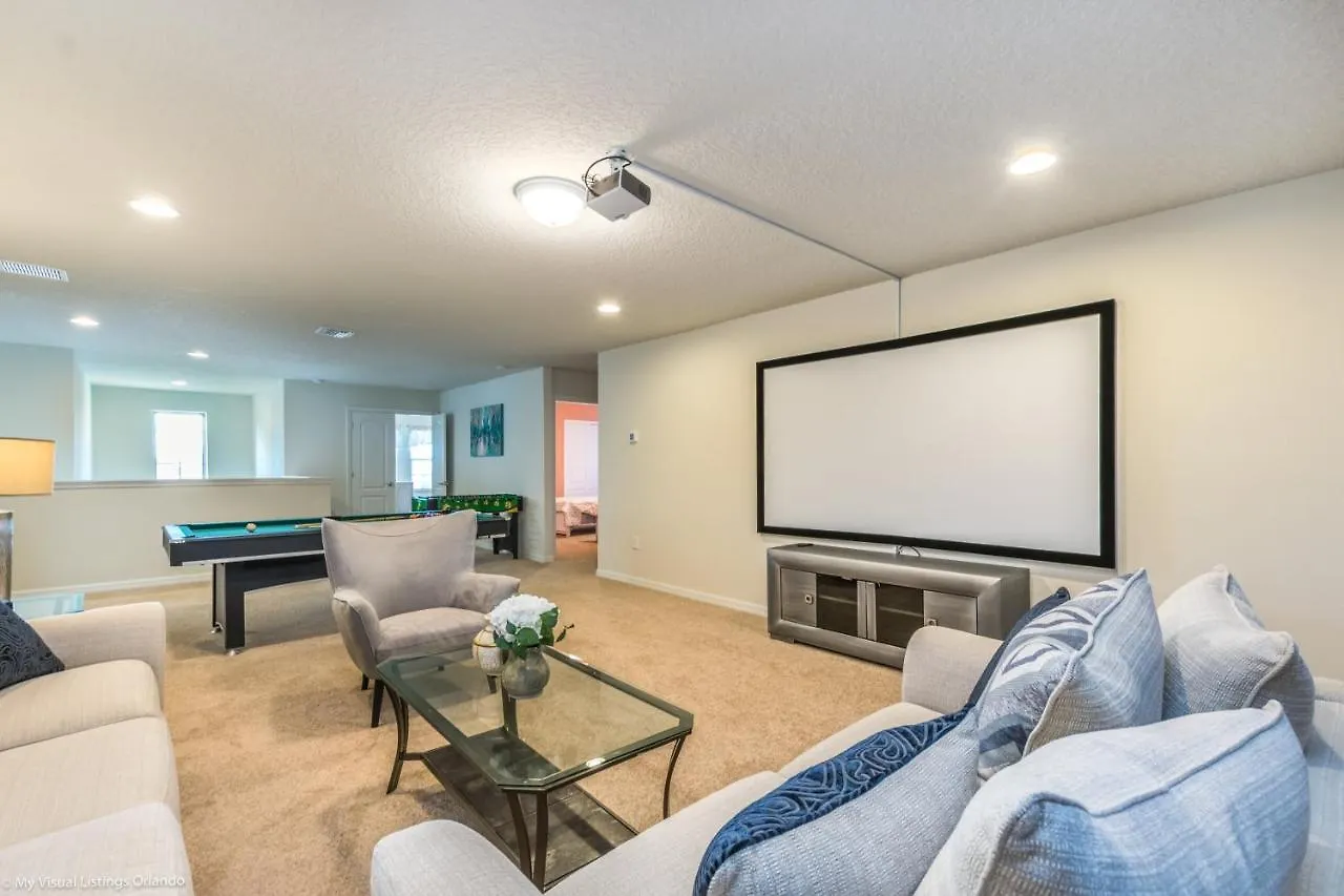 Villa 8875 Ultimate 8 Bedroom 6 Bathroom Windsor *