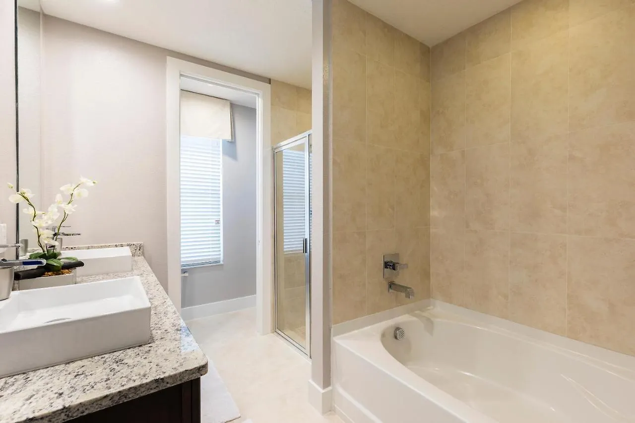 5 Bedroom 6 Ba Luxury 5 Min To Disneyworld Hot Tub & Bbq Vila *