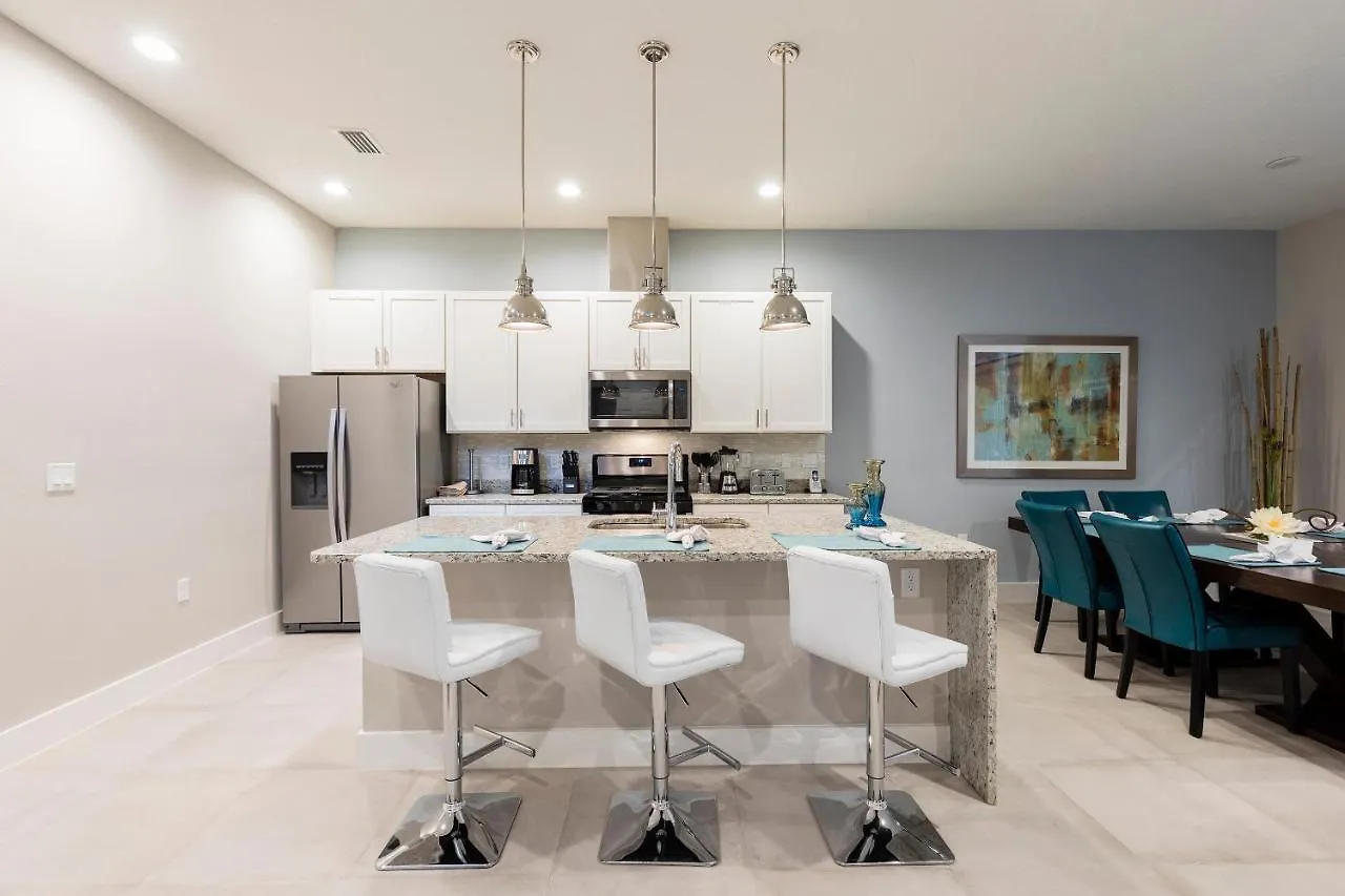 5 Bedroom 6 Ba Luxury 5 Min To Disneyworld Hot Tub & Bbq *
