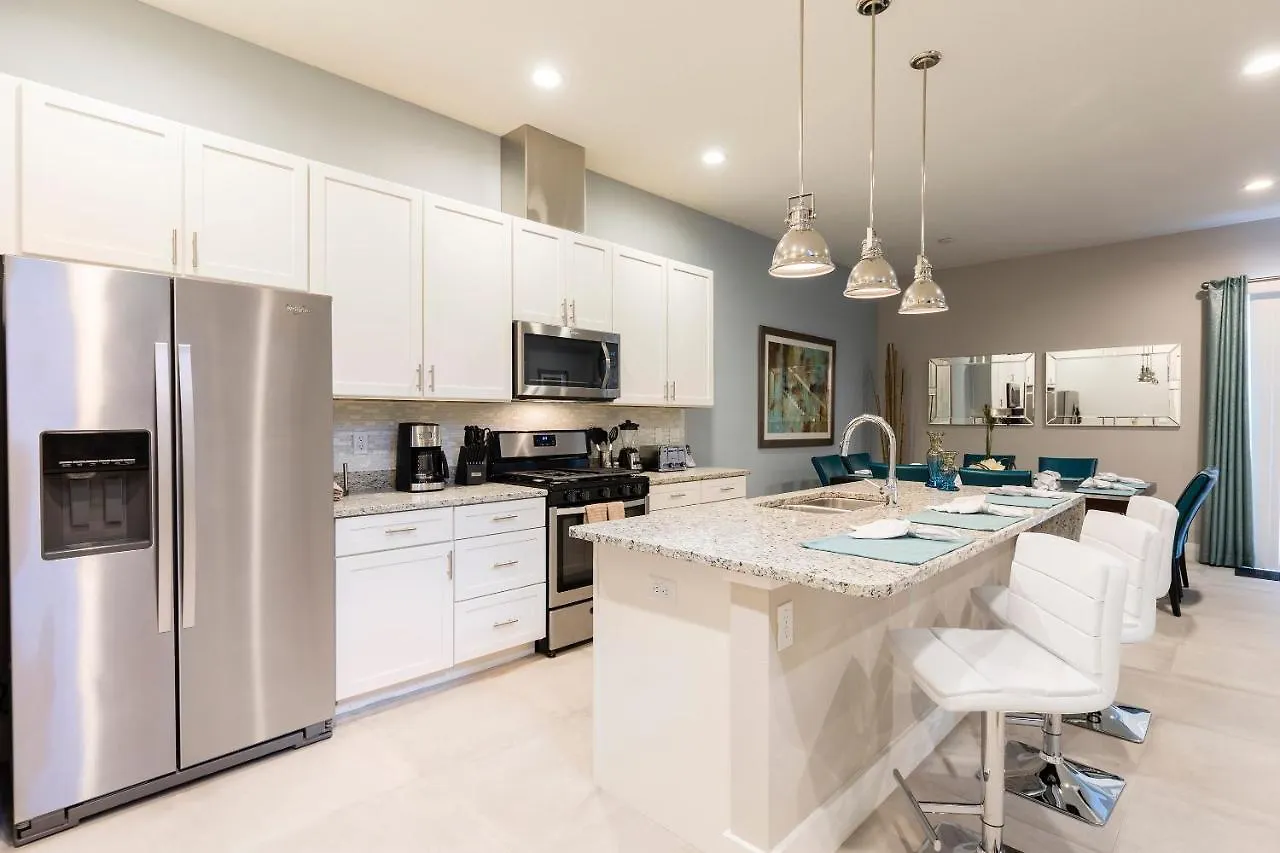 5 Bedroom 6 Ba Luxury 5 Min To Disneyworld Hot Tub & Bbq Orlando