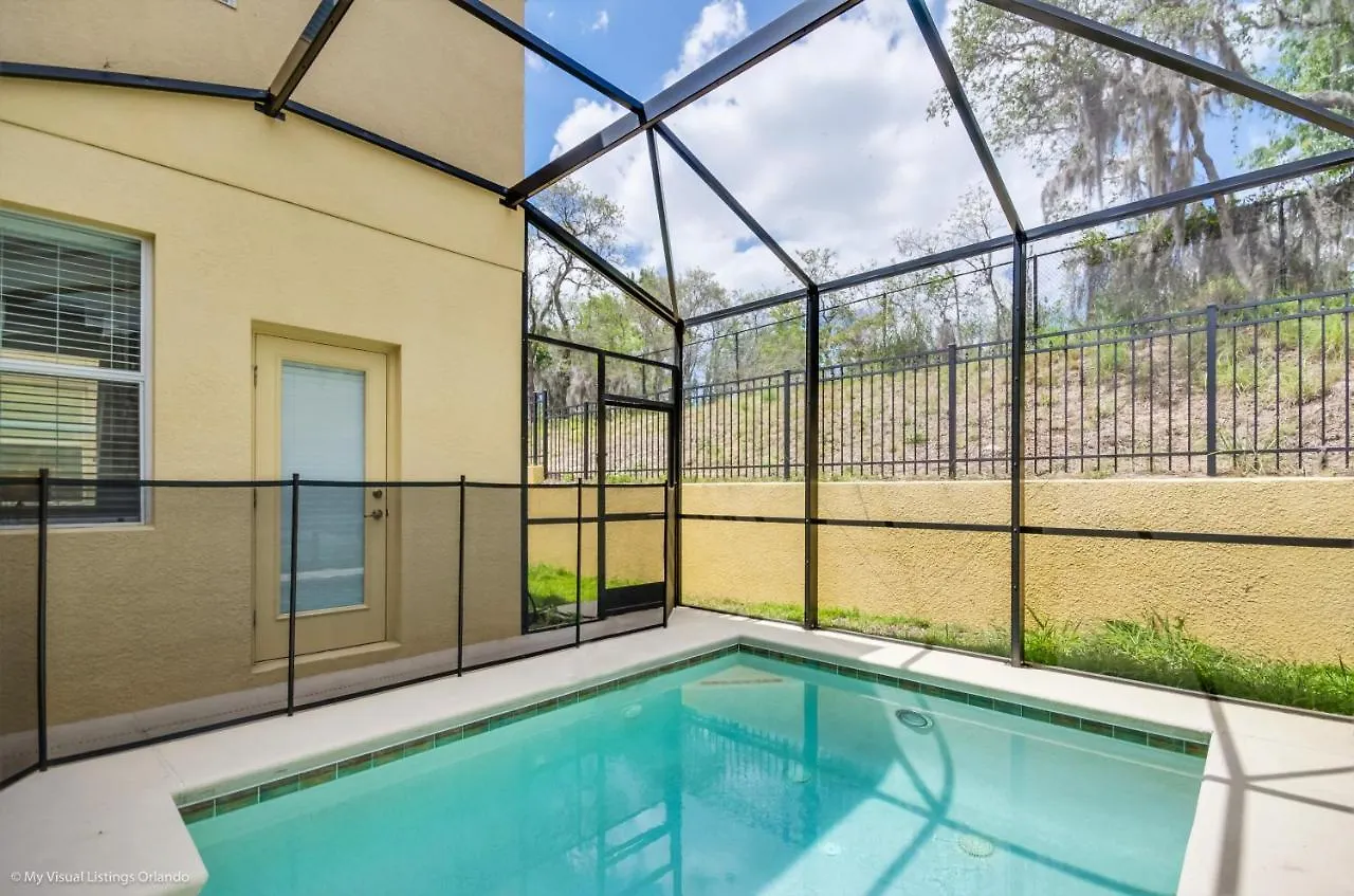 Fantastic 5 Bed 5 Bath With Pool *