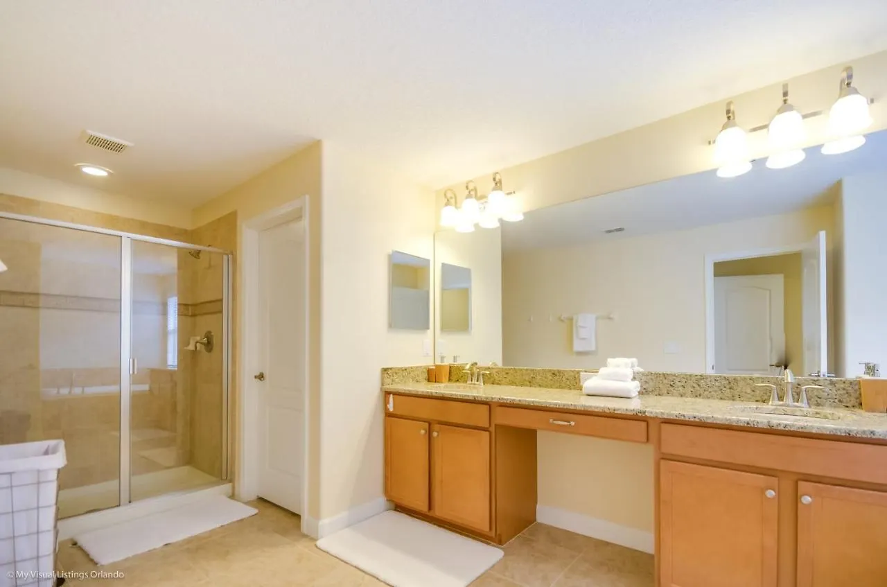 Fantastic 5 Bed 5 Bath With Pool * Four Corners