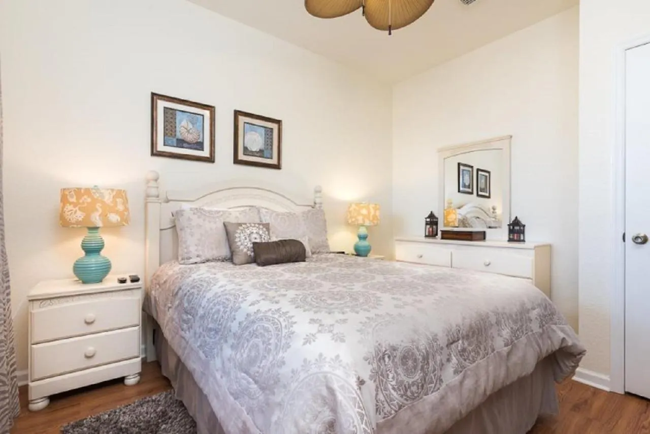 Luxurious - Just 2 Miles From #404 Lejlighed *