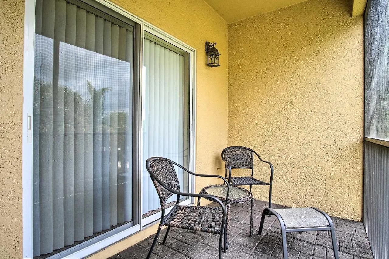Quiet With Balcony About 2 Miles To World! Daire Orlando