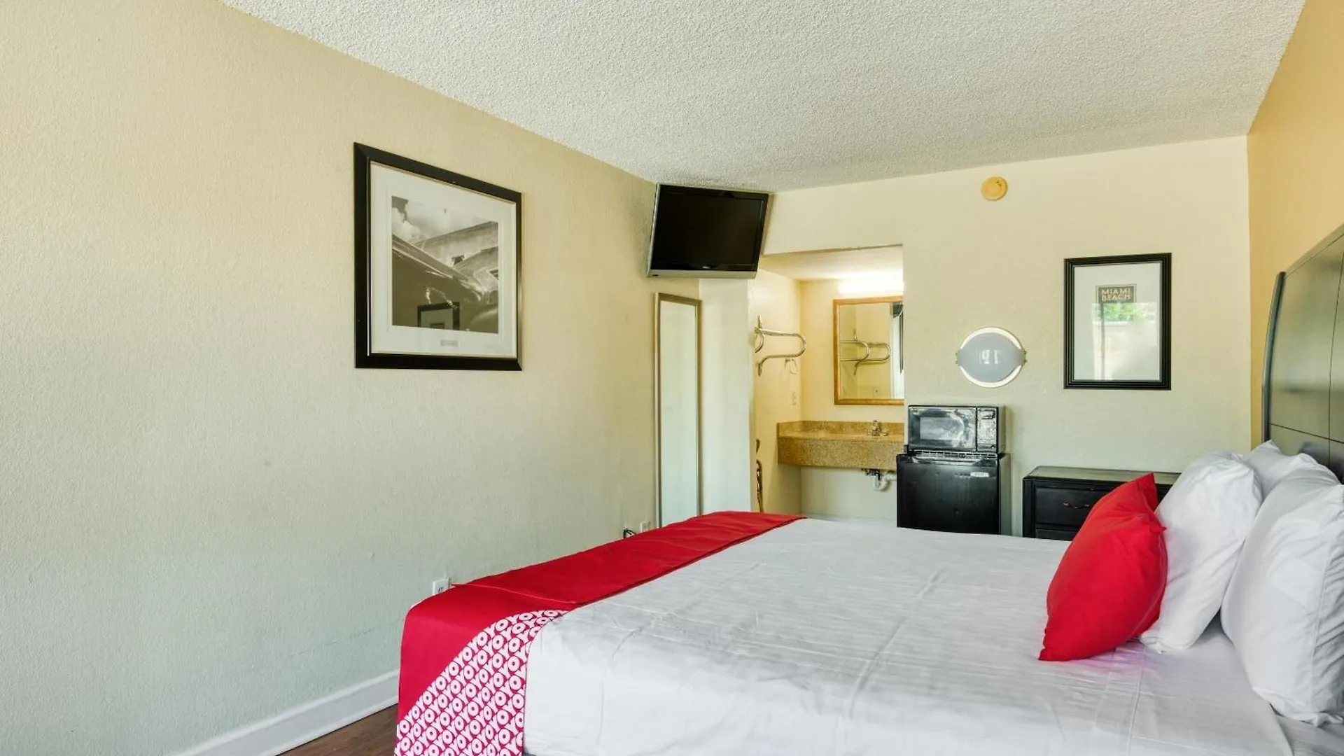 Hotel Belair Orlando Near Florida Mall