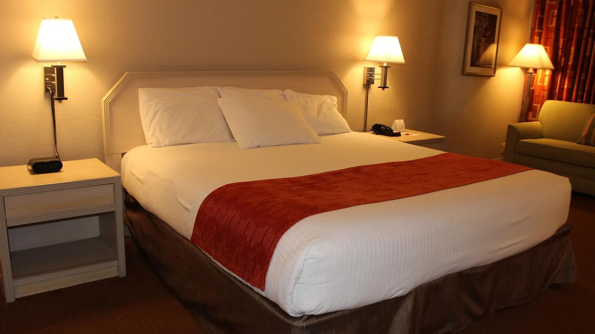 Ramada By Wyndham Kissimmee Gateway - Free Theme Park Shuttle Hotel 3*