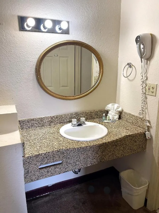 Howard Johnson By Wyndham Orlando-international Drive