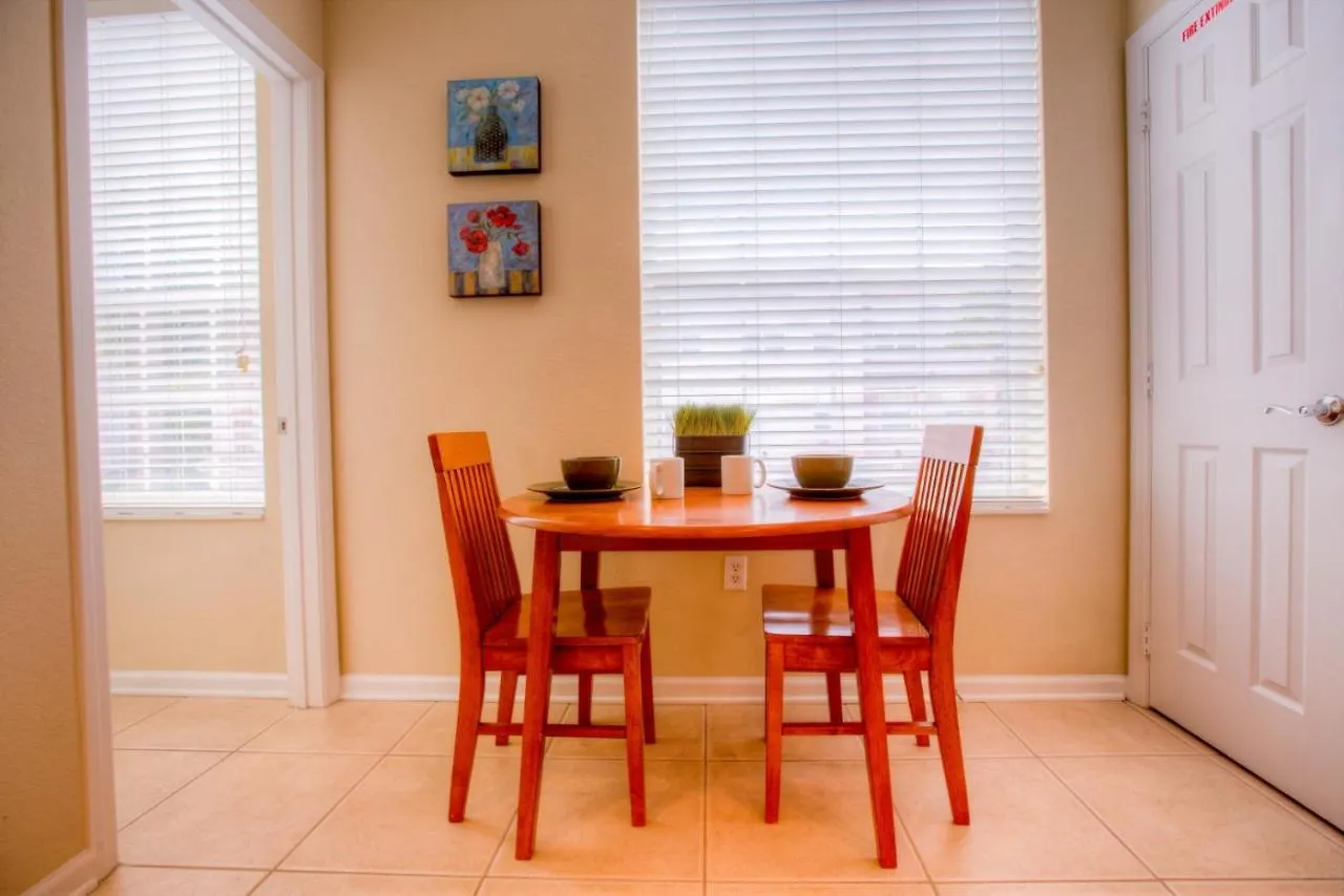Dom wakacyjny Gorgeous Townhome W Free Access Orlando